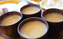 酥油茶是哪个民族的特色食品(酥油茶是什么民族的特色食品)