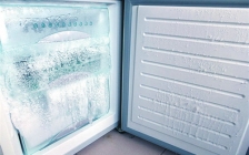 冰箱快速除冰方法(冰箱除冰最快的办法是什么)